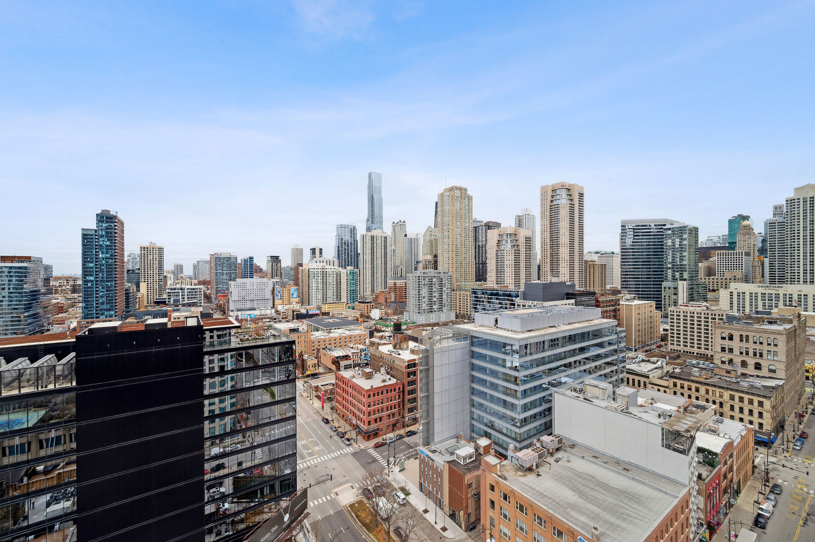 400 N LASALLE Drive Unit: 2212