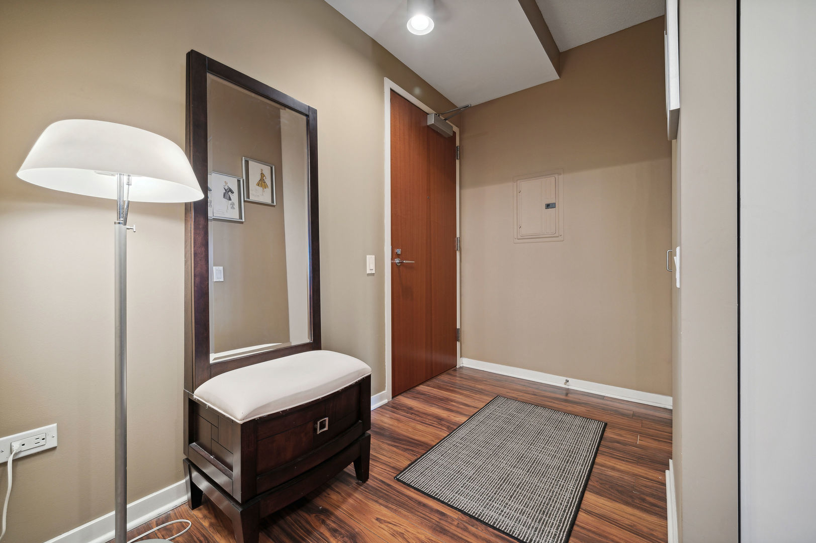 400 N LASALLE Drive Unit: 2212