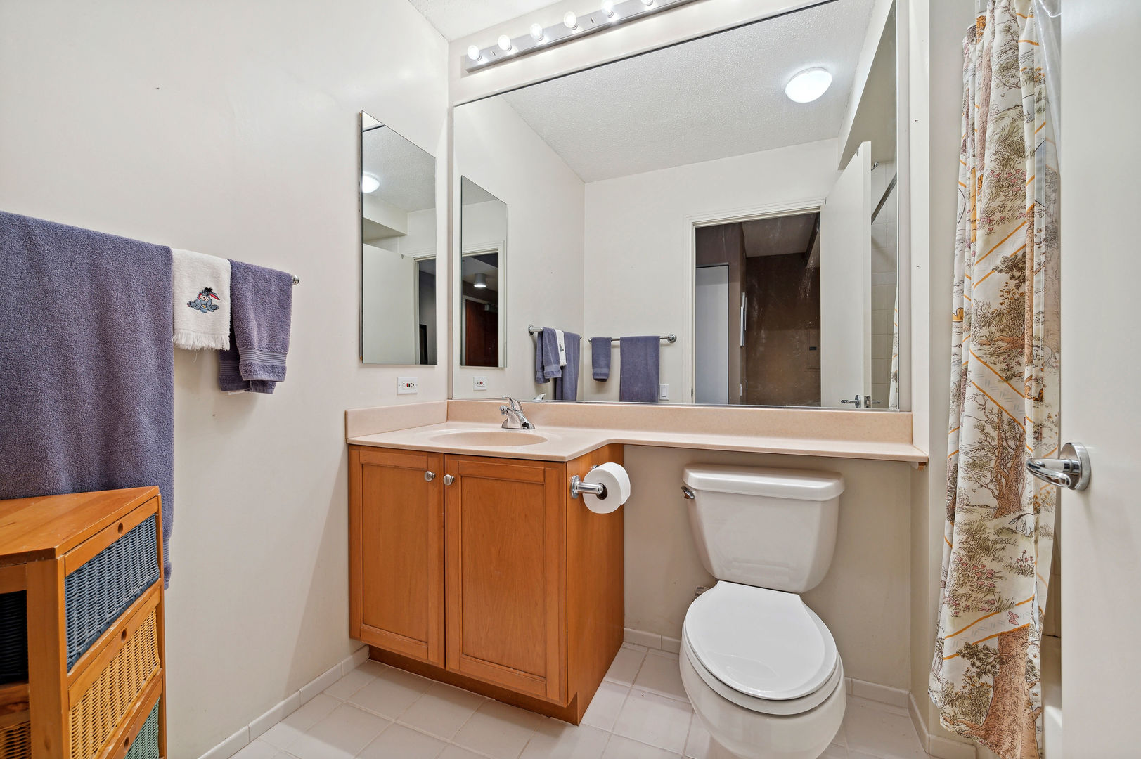 400 N LASALLE Drive Unit: 2212