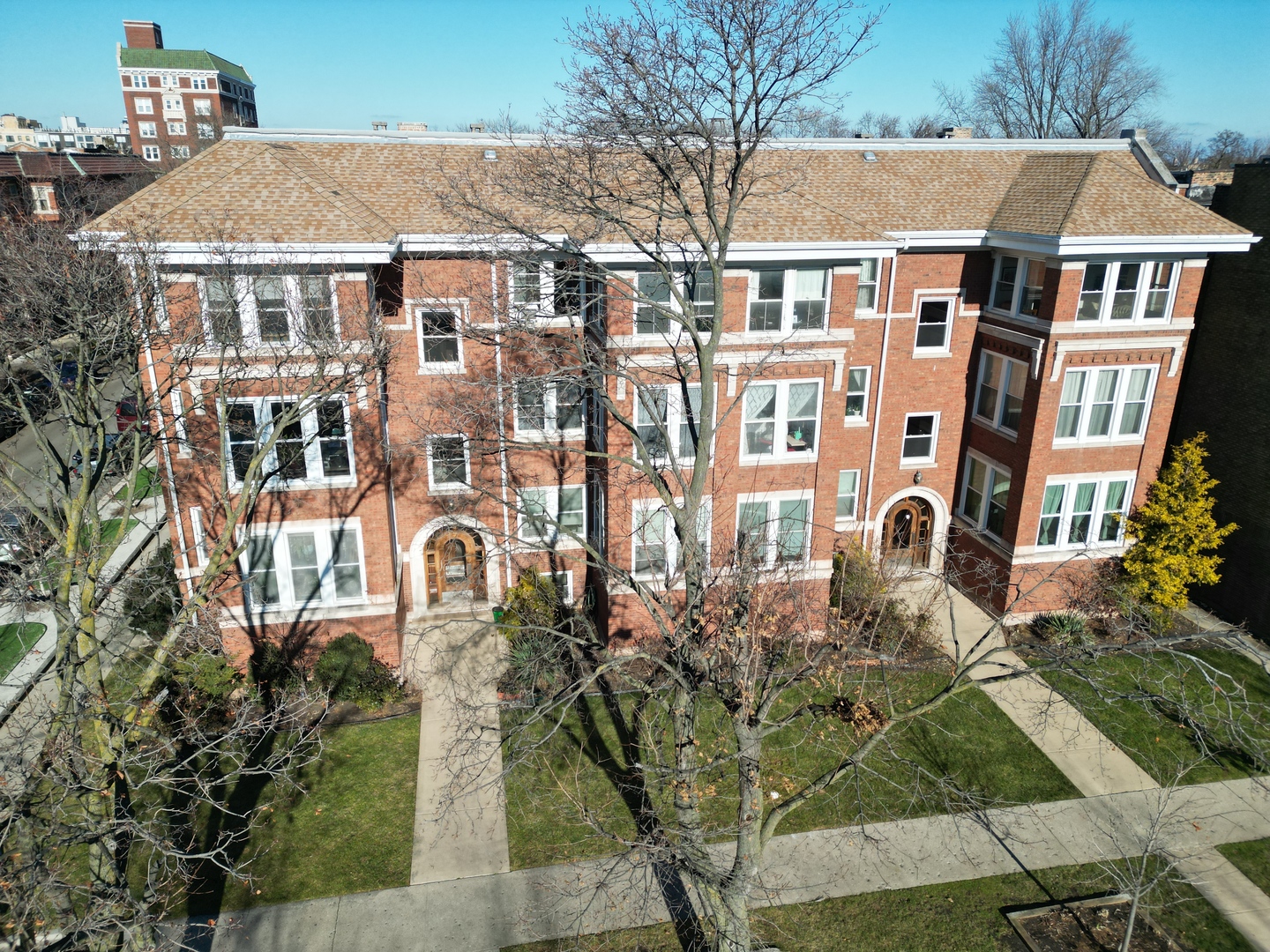 1444 W Jarvis Avenue Unit: 3C