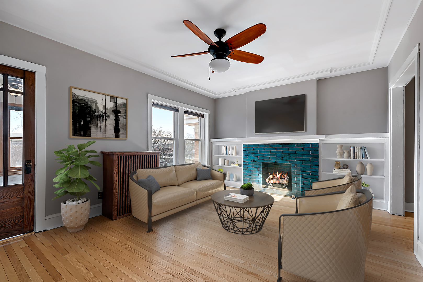 1444 W Jarvis Avenue Unit: 3C