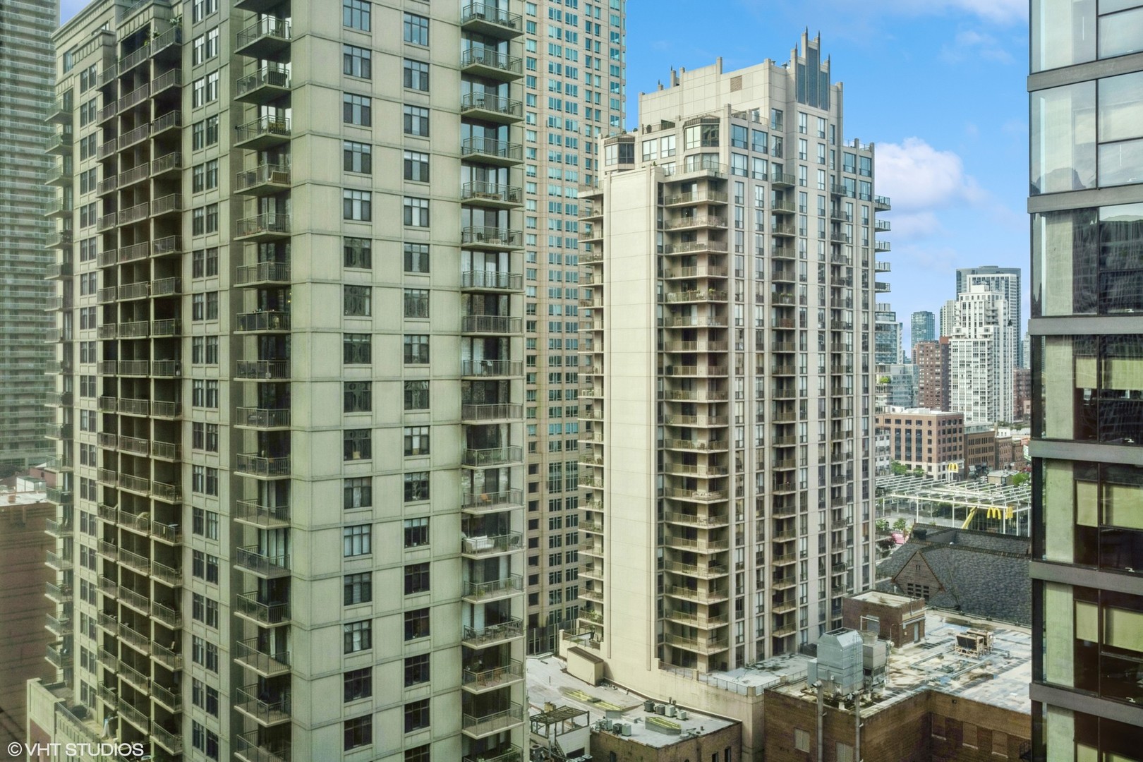 2 E ERIE Street Unit: 1606