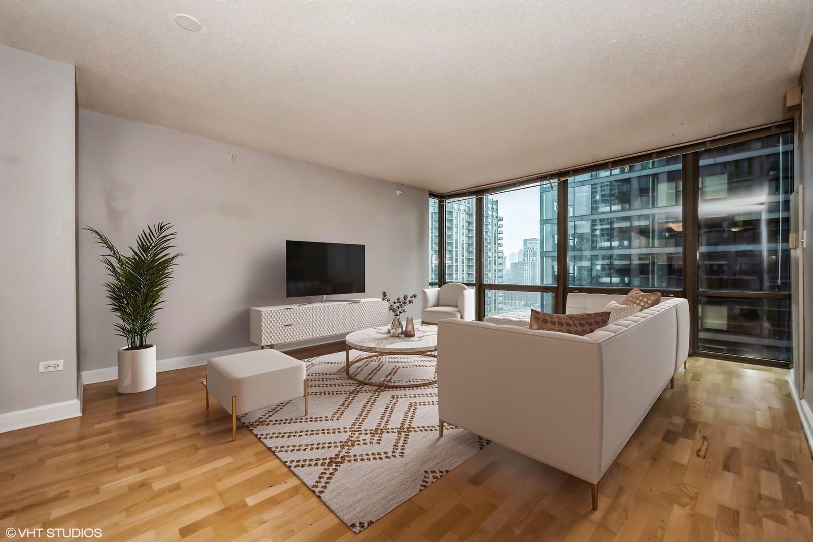 2 E ERIE Street Unit: 1606