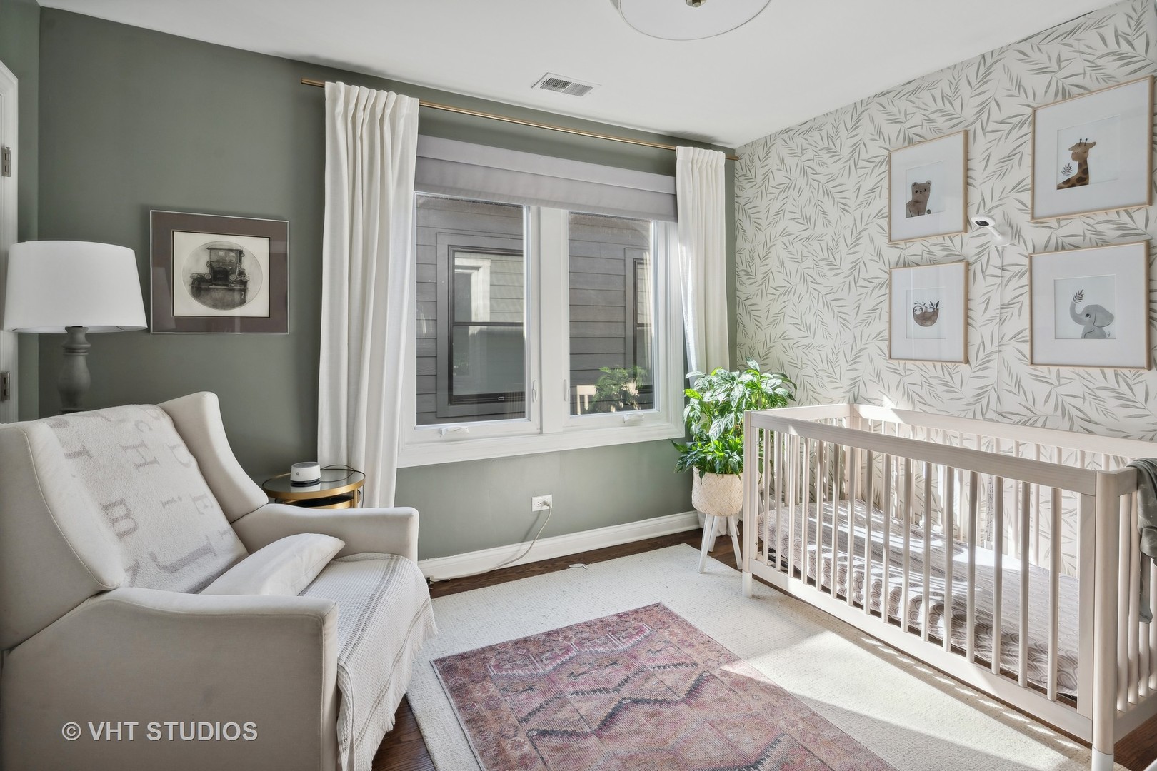 3712 N Hermitage Avenue