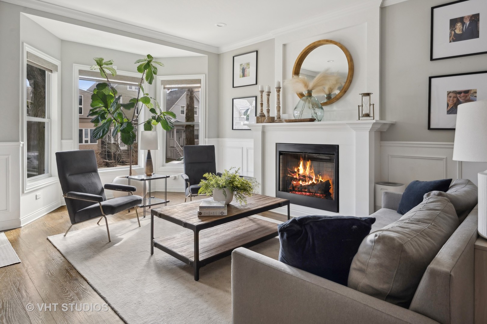 3712 N Hermitage Avenue