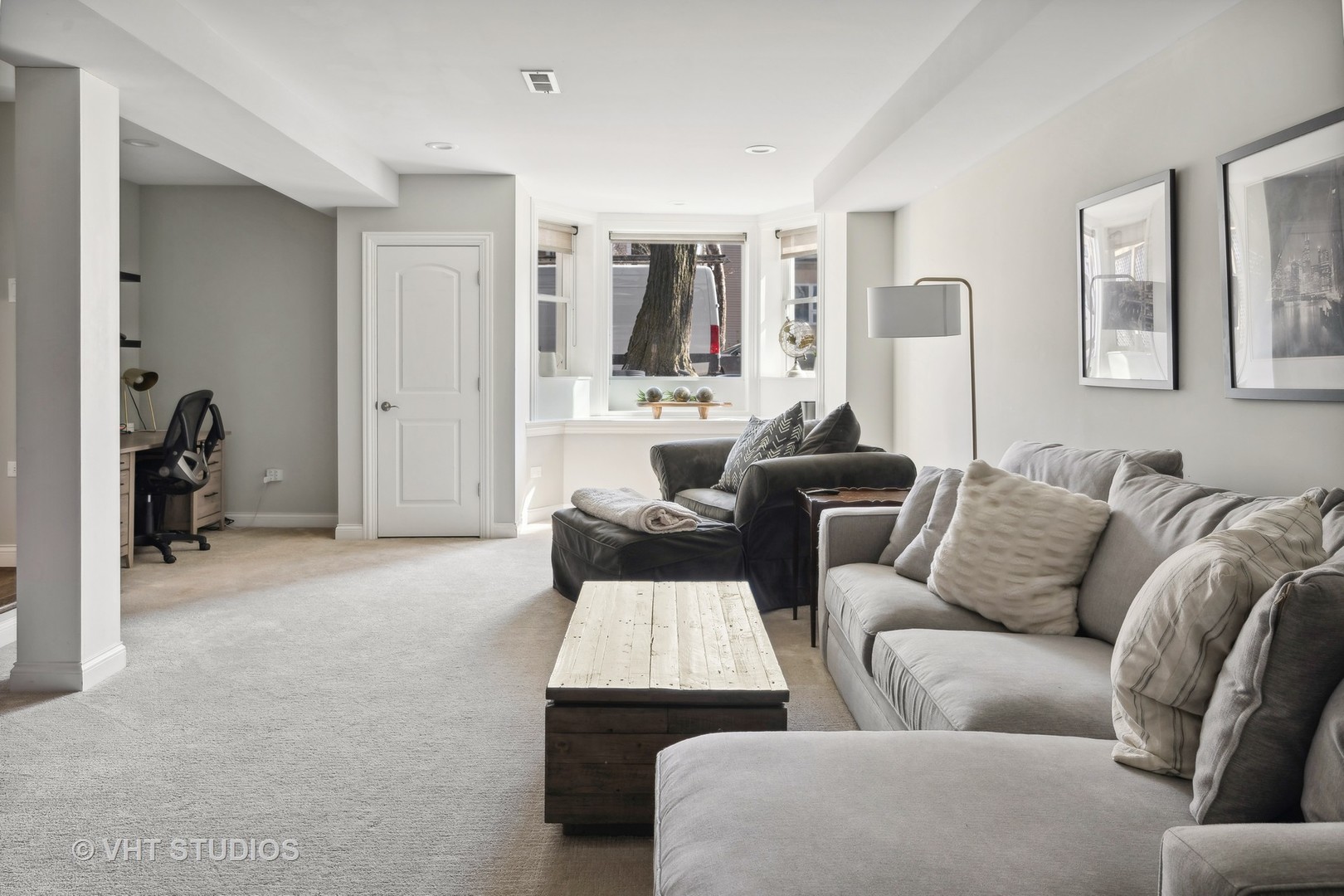 3712 N Hermitage Avenue