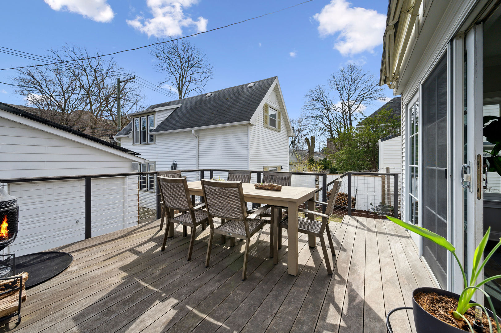 3921 N HAMLIN Avenue