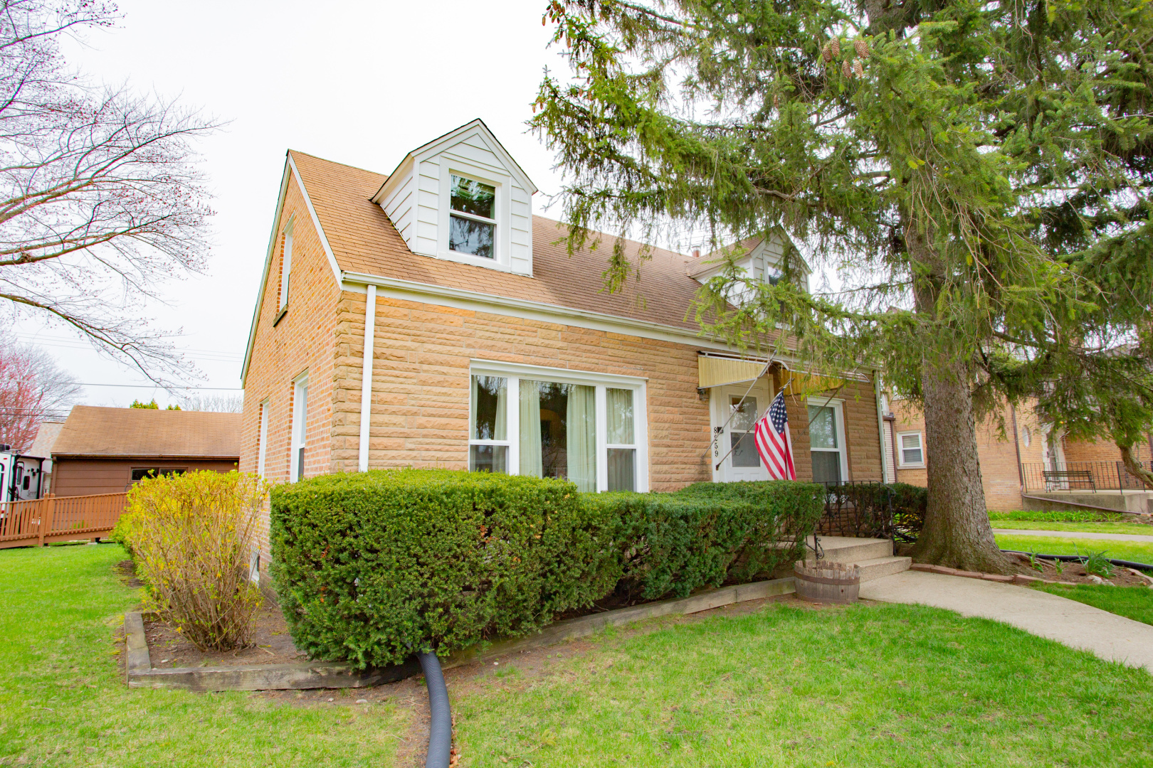 8259 N Osceola Avenue