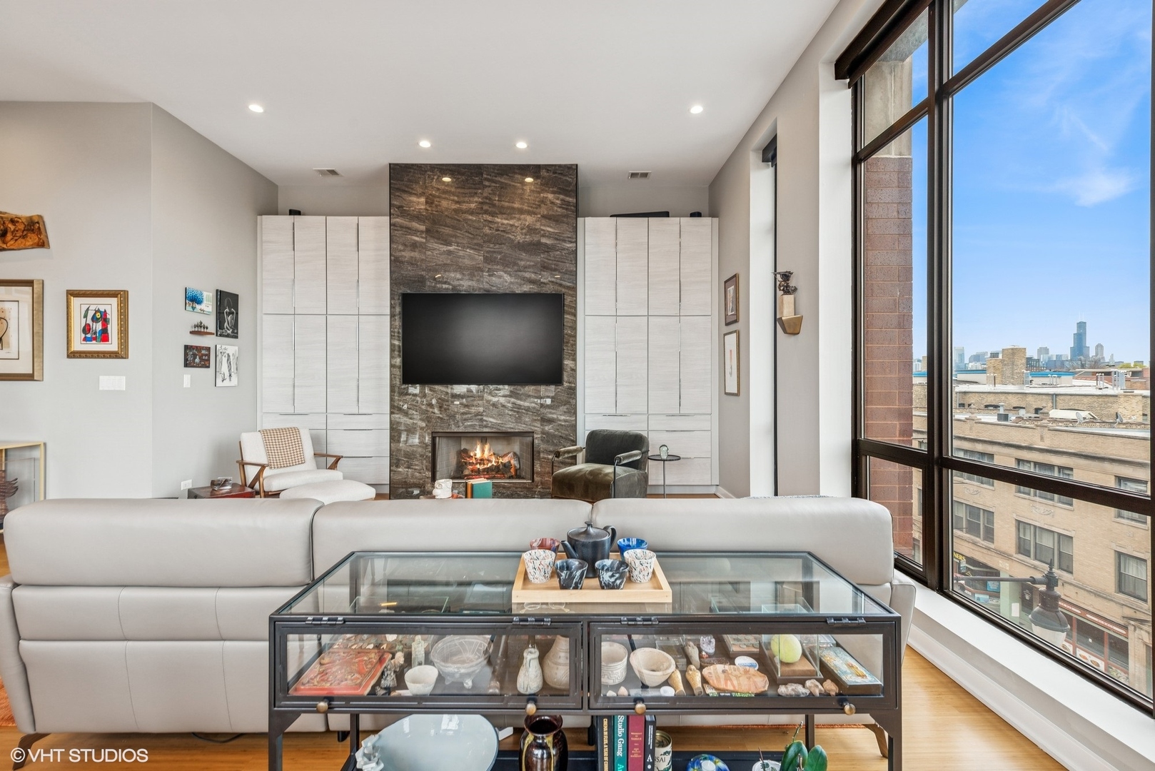 1609 N Hoyne Avenue Unit: 4W