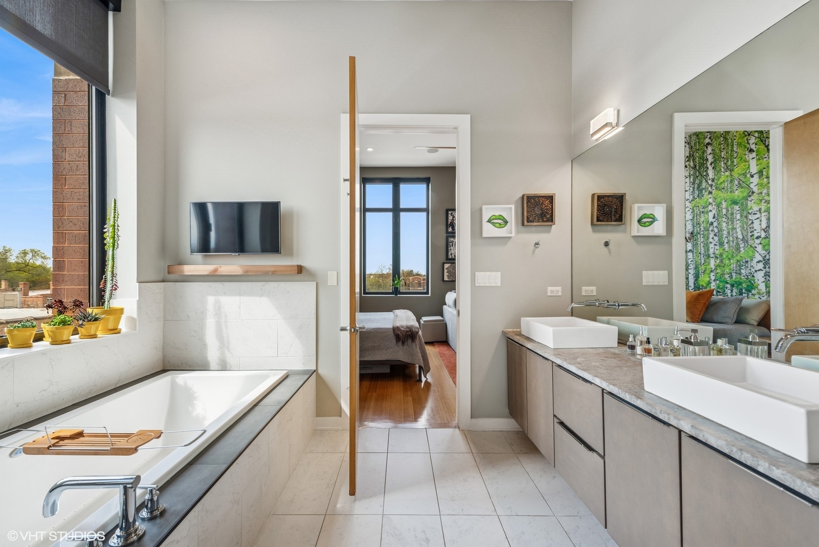 1609 N Hoyne Avenue Unit: 4W