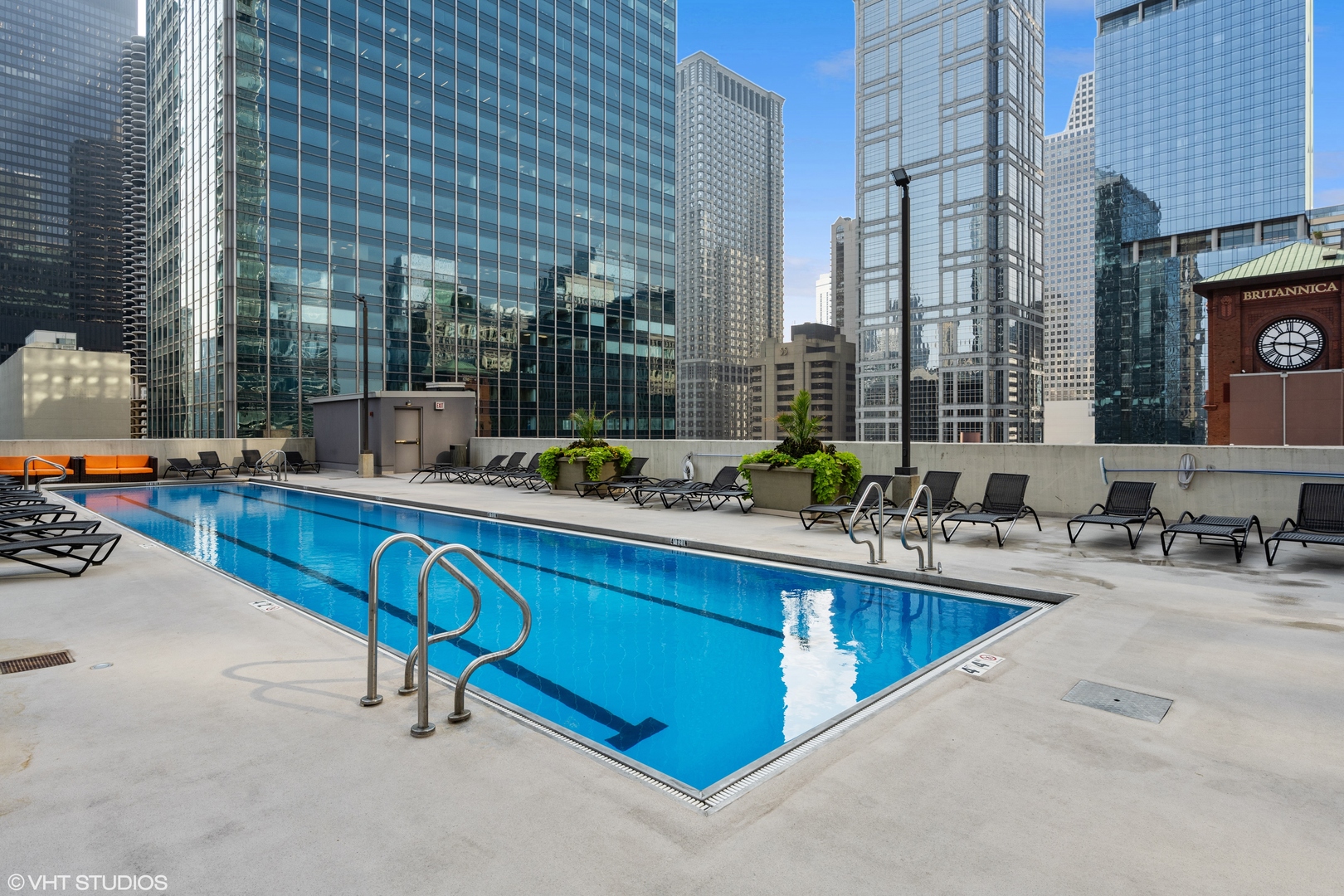 345 N LaSalle Street Unit: 209