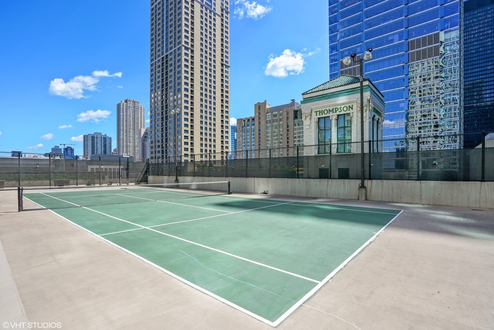 345 N La Salle Street Unit: 2804