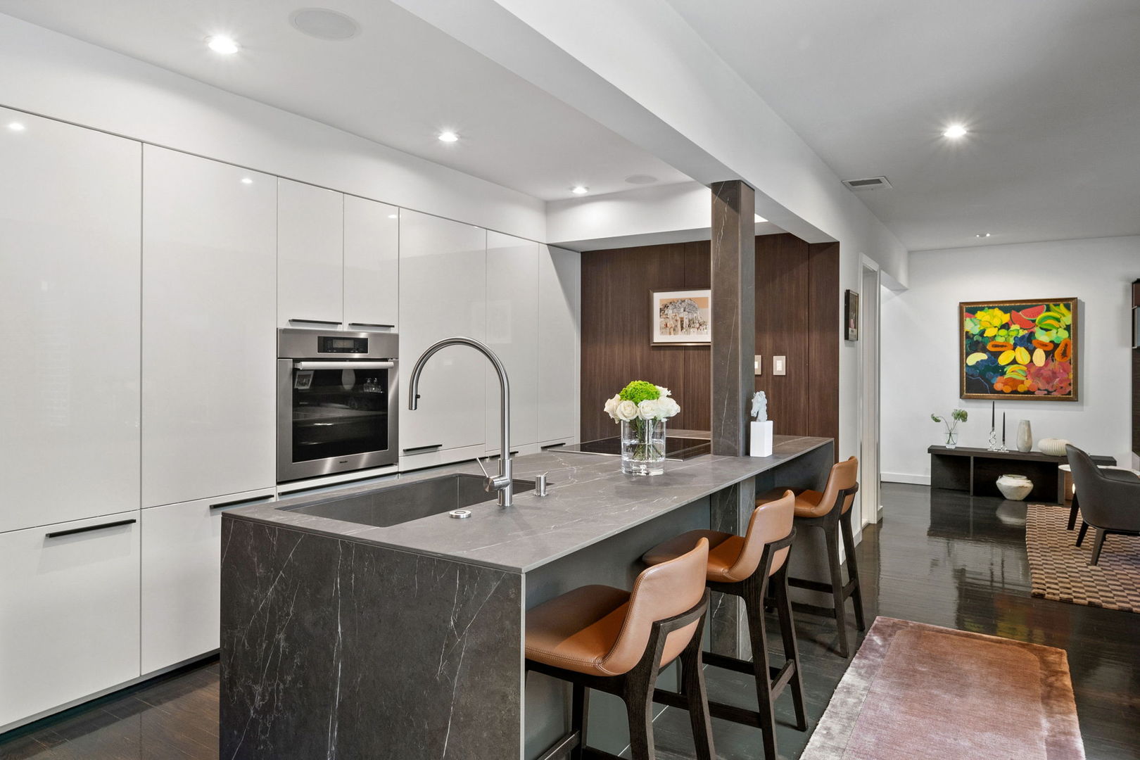 2321 N Geneva Terrace Unit: C