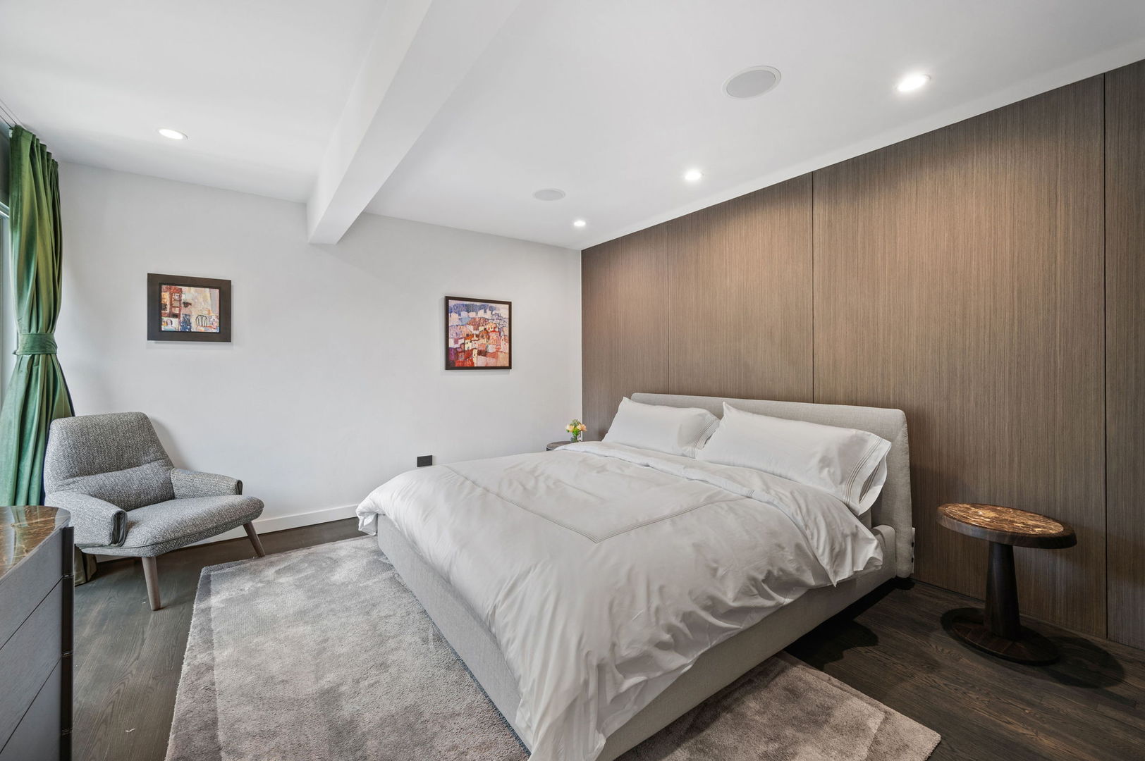2321 N Geneva Terrace Unit: C