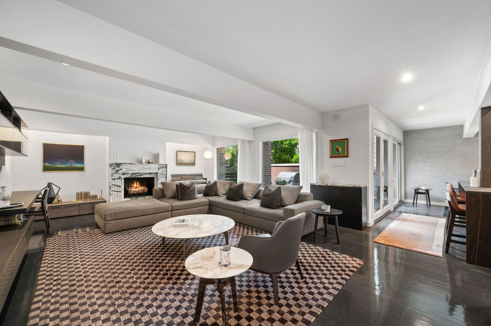 2321 N Geneva Terrace Unit: C
