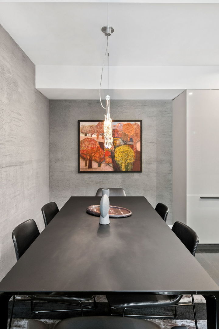 2321 N Geneva Terrace Unit: C