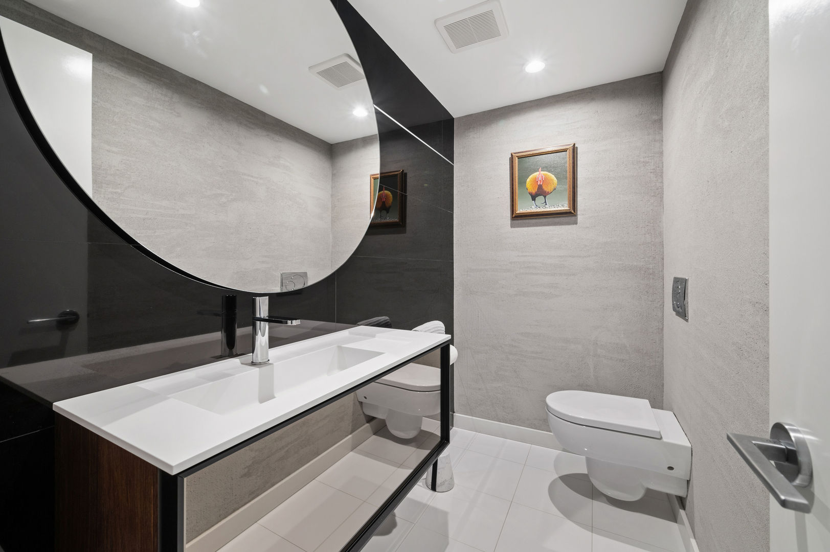 2321 N Geneva Terrace Unit: C