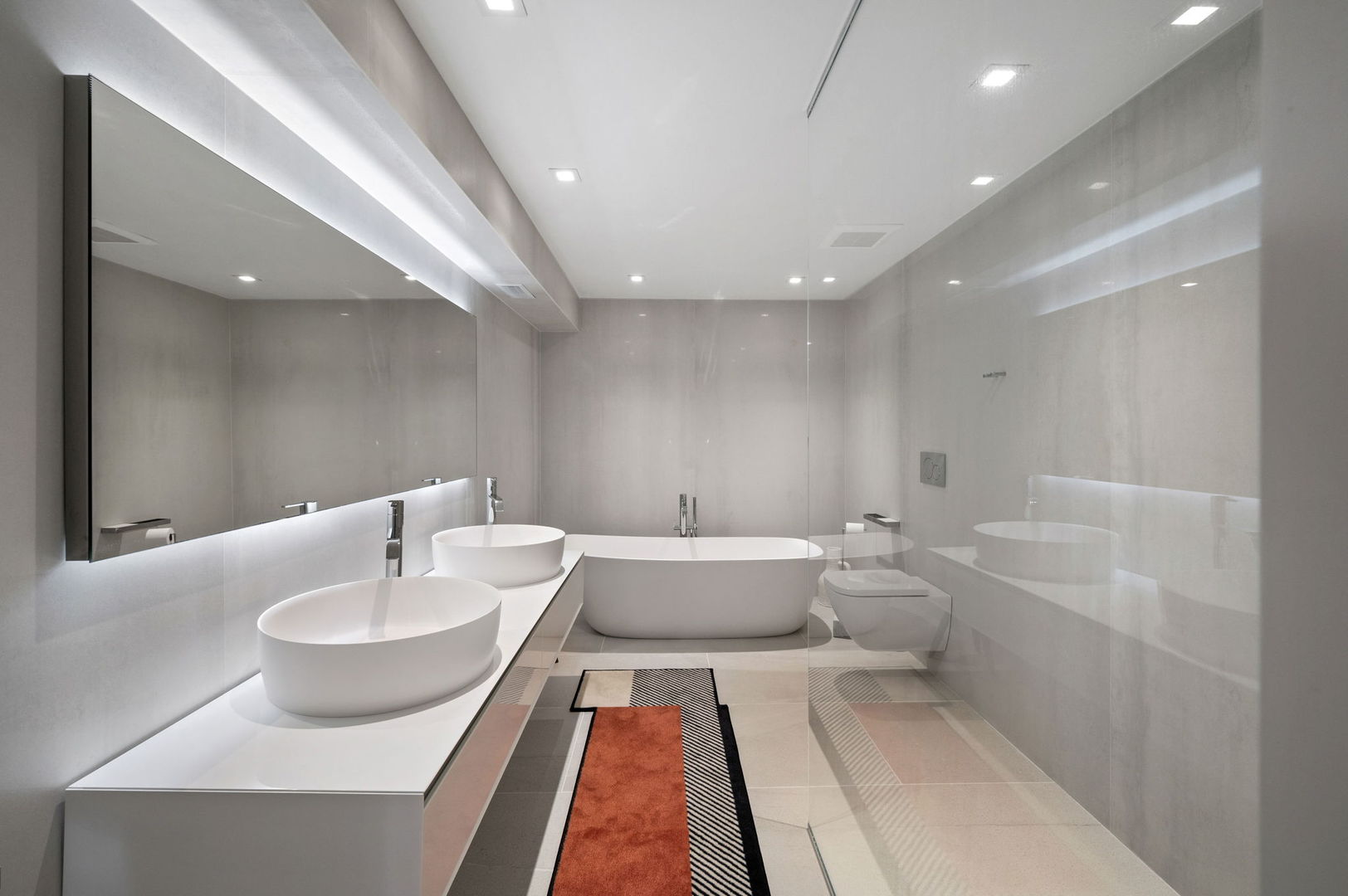 2321 N Geneva Terrace Unit: C