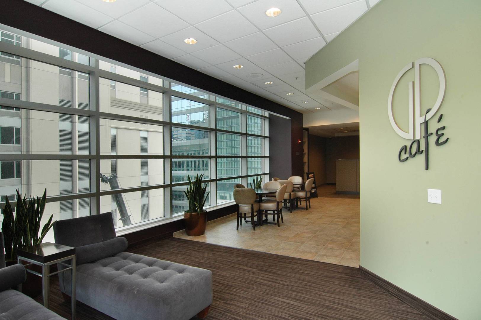 545 N Dearborn Street Unit: 2704