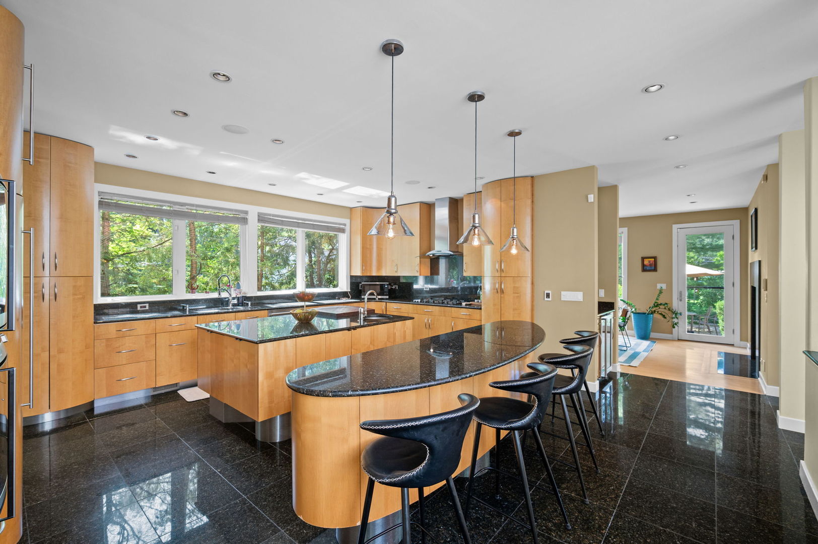 2230 Shady Lane