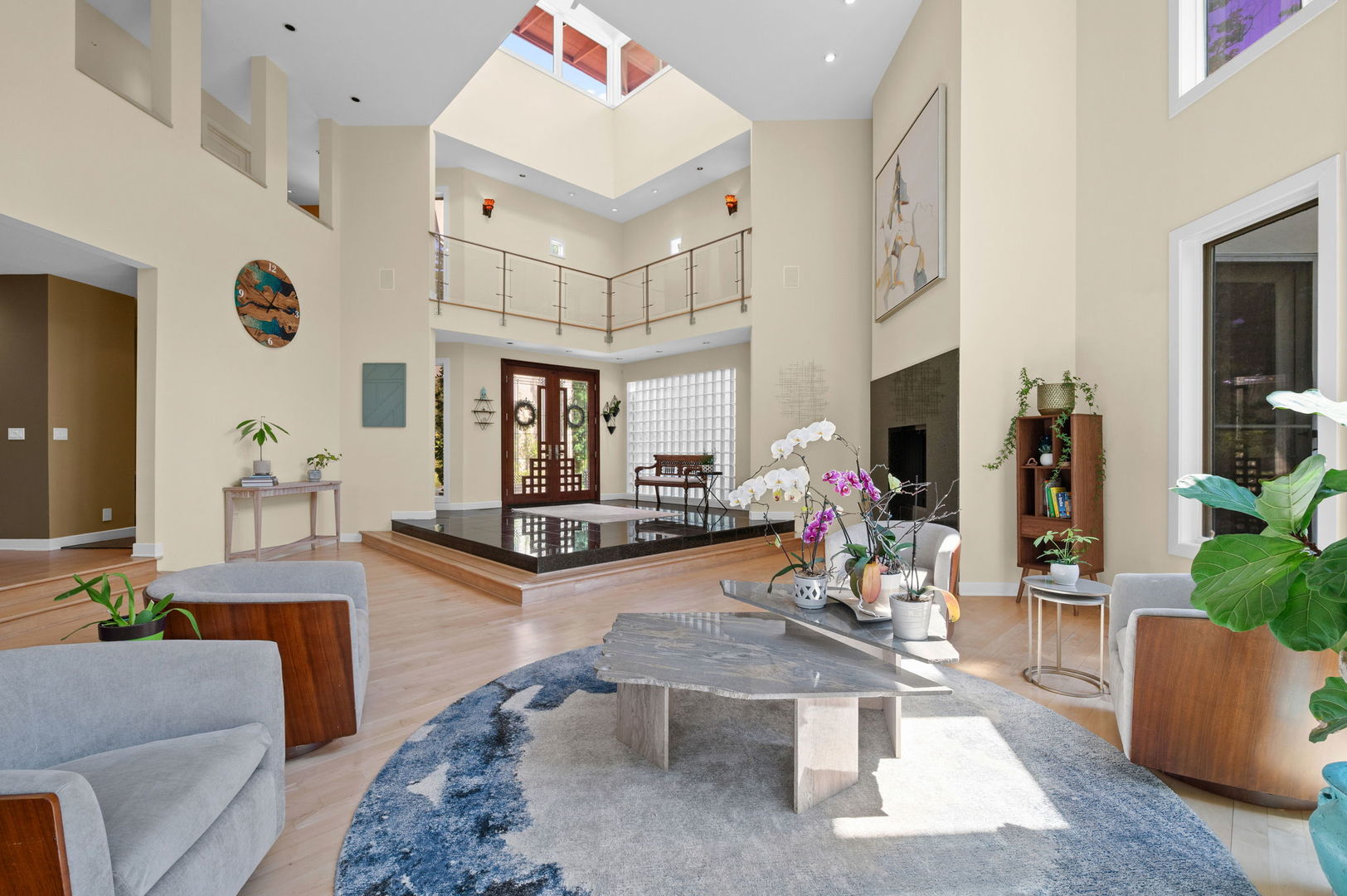 2230 Shady Lane