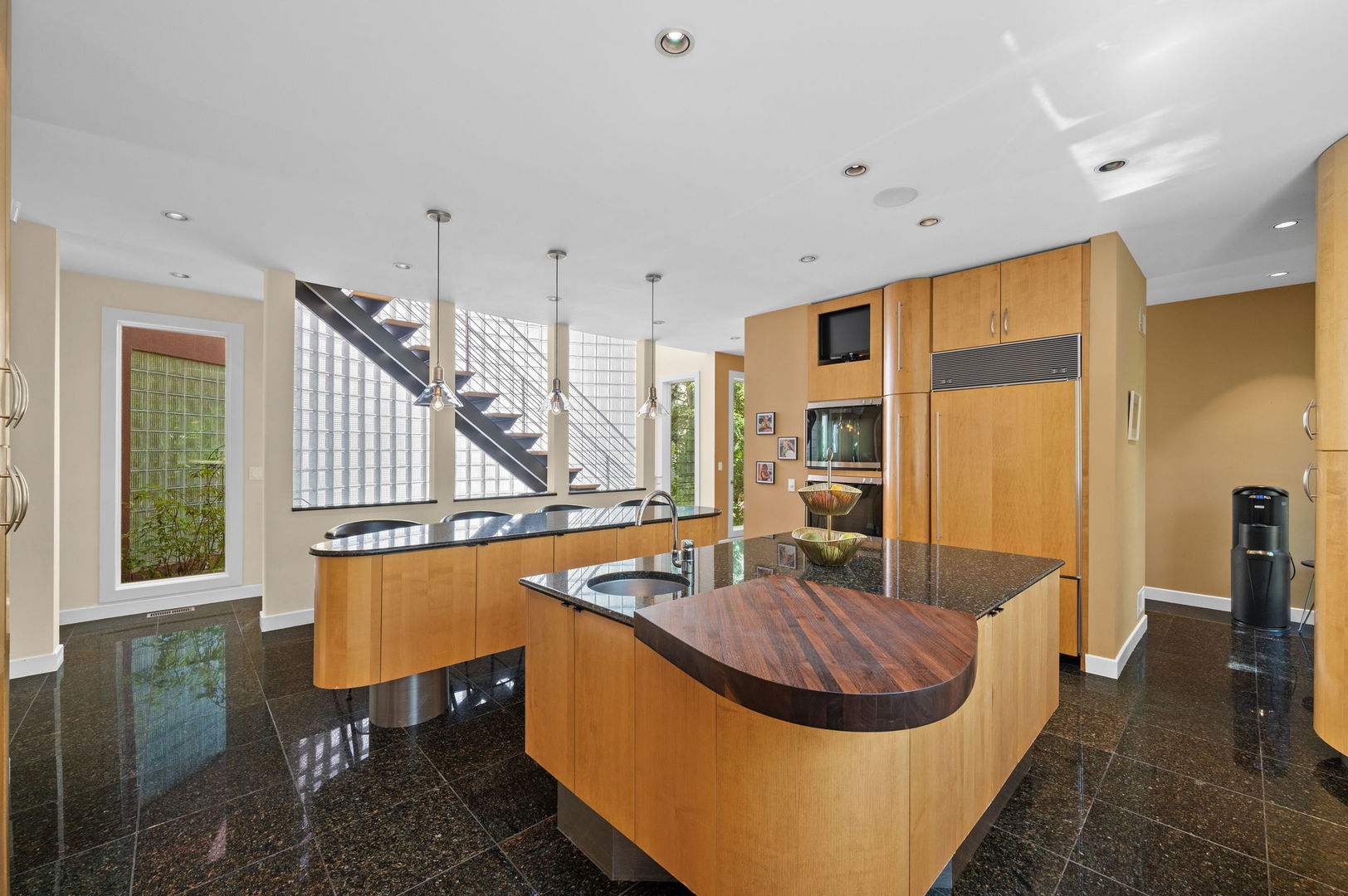 2230 Shady Lane