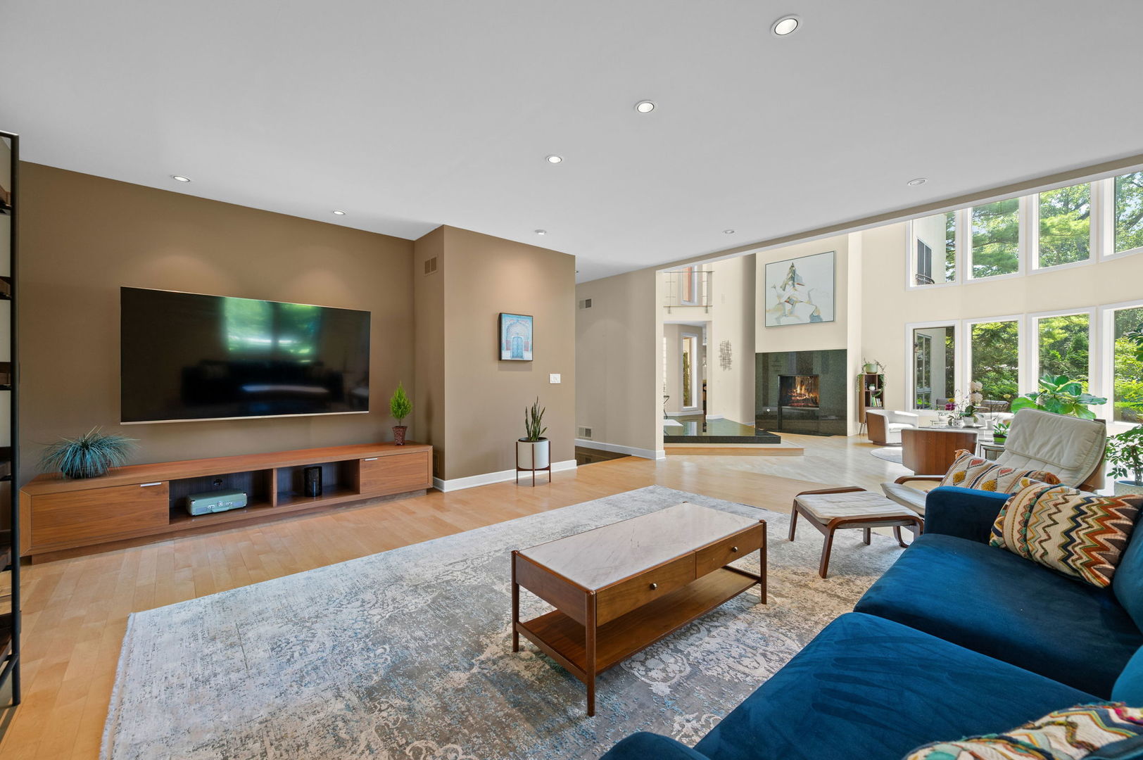 2230 Shady Lane