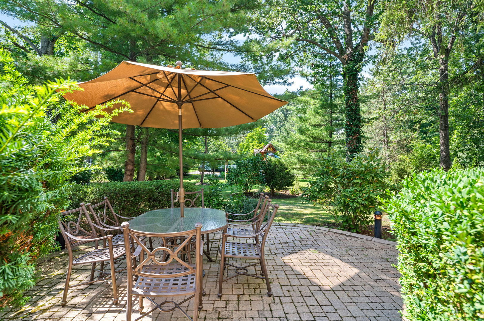 2230 Shady Lane