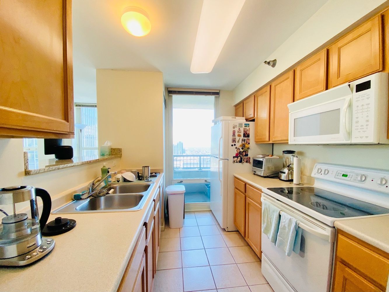 345 N LASALLE Boulevard Unit: 3806