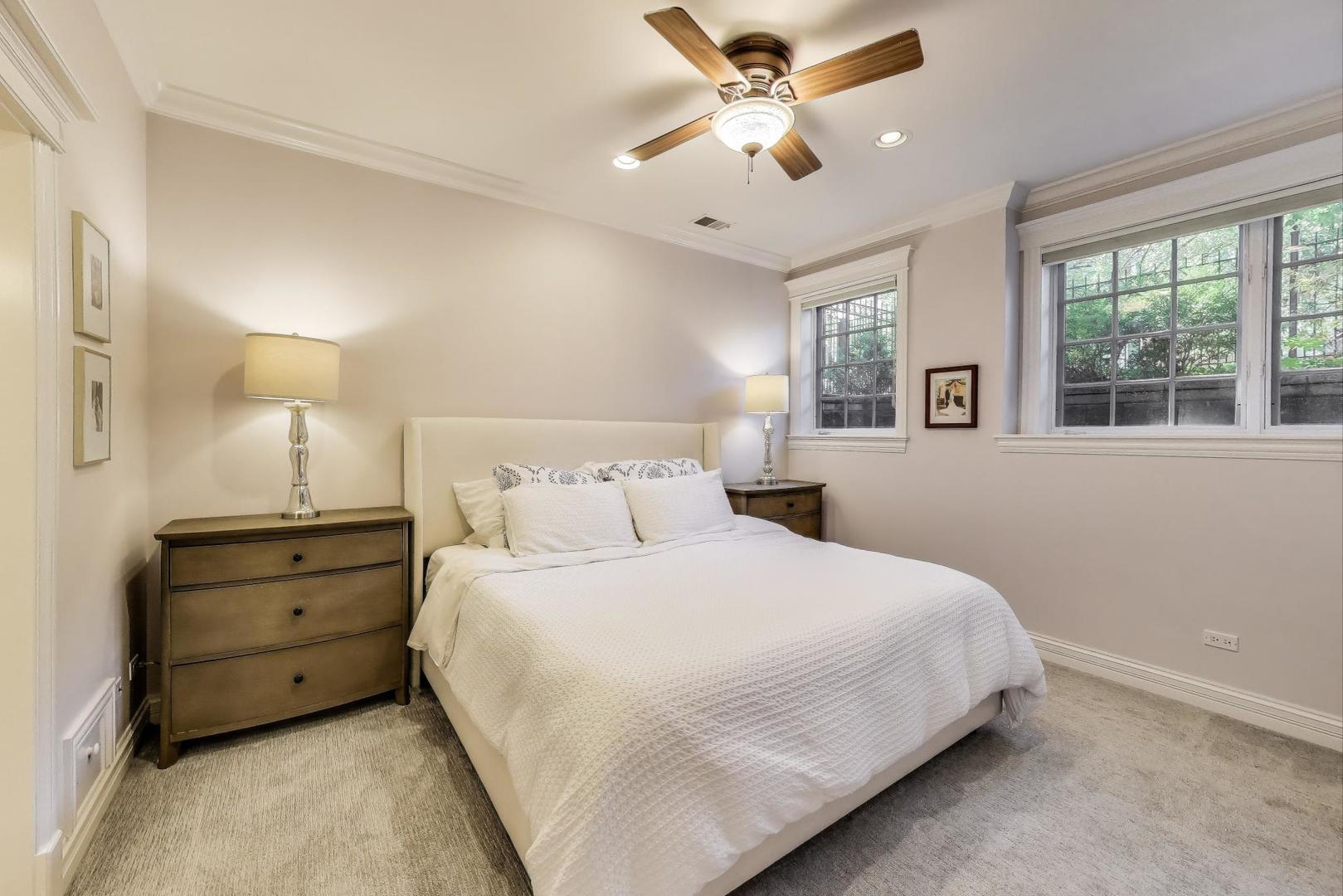 3555 N Marshfield Avenue Unit: 1