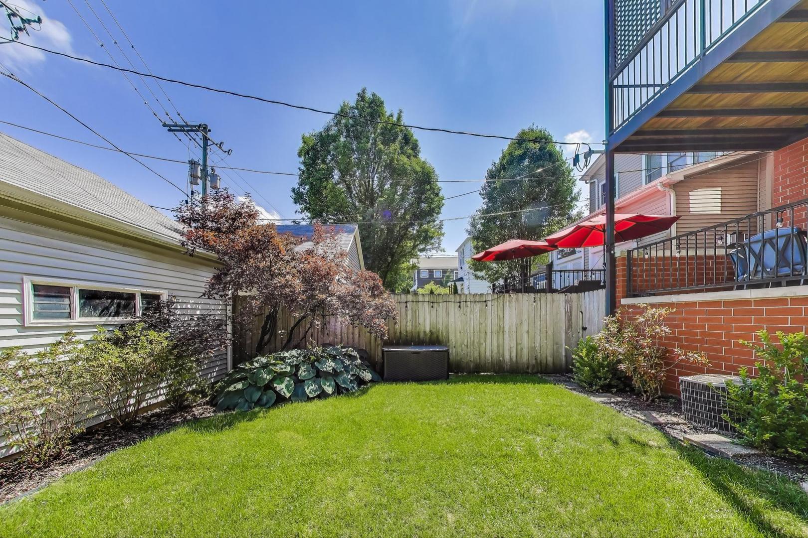 3555 N Marshfield Avenue Unit: 1