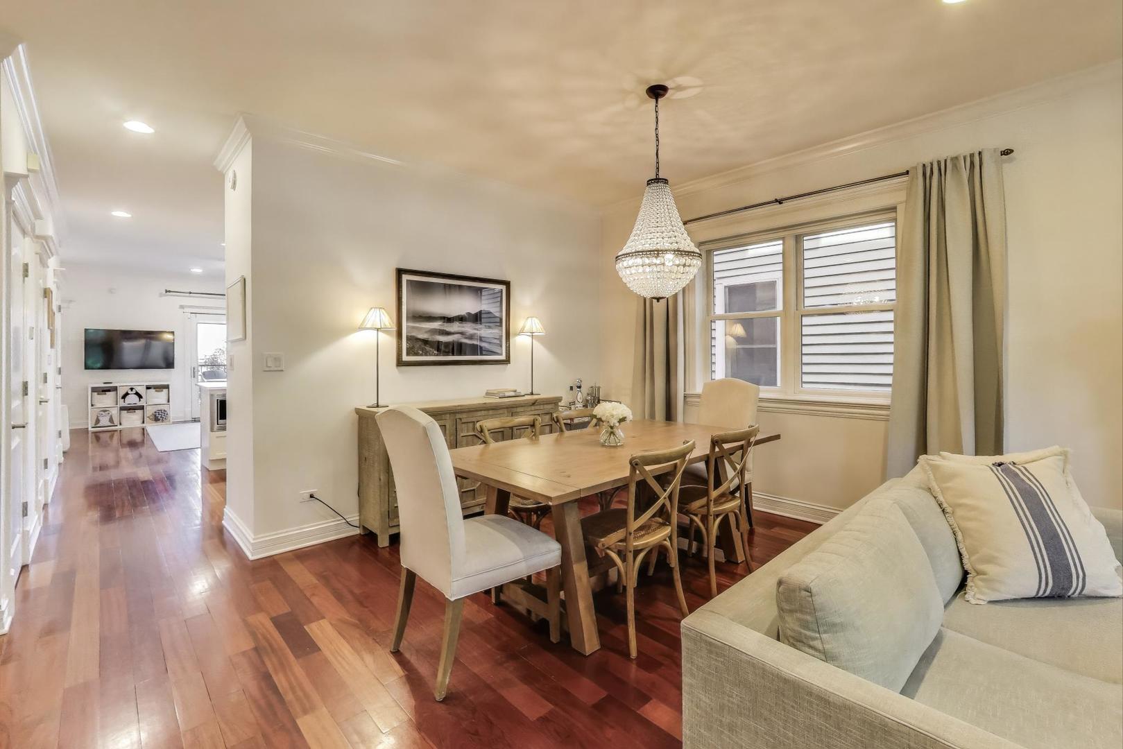 3555 N Marshfield Avenue Unit: 1
