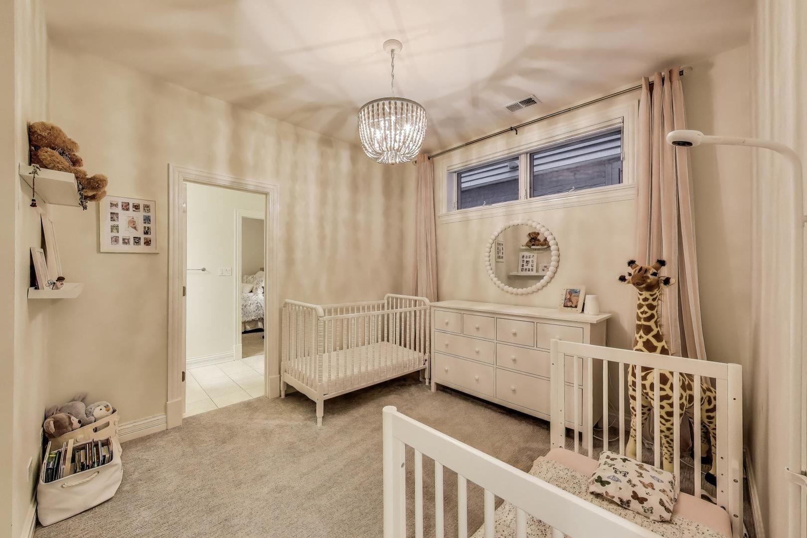 3555 N Marshfield Avenue Unit: 1