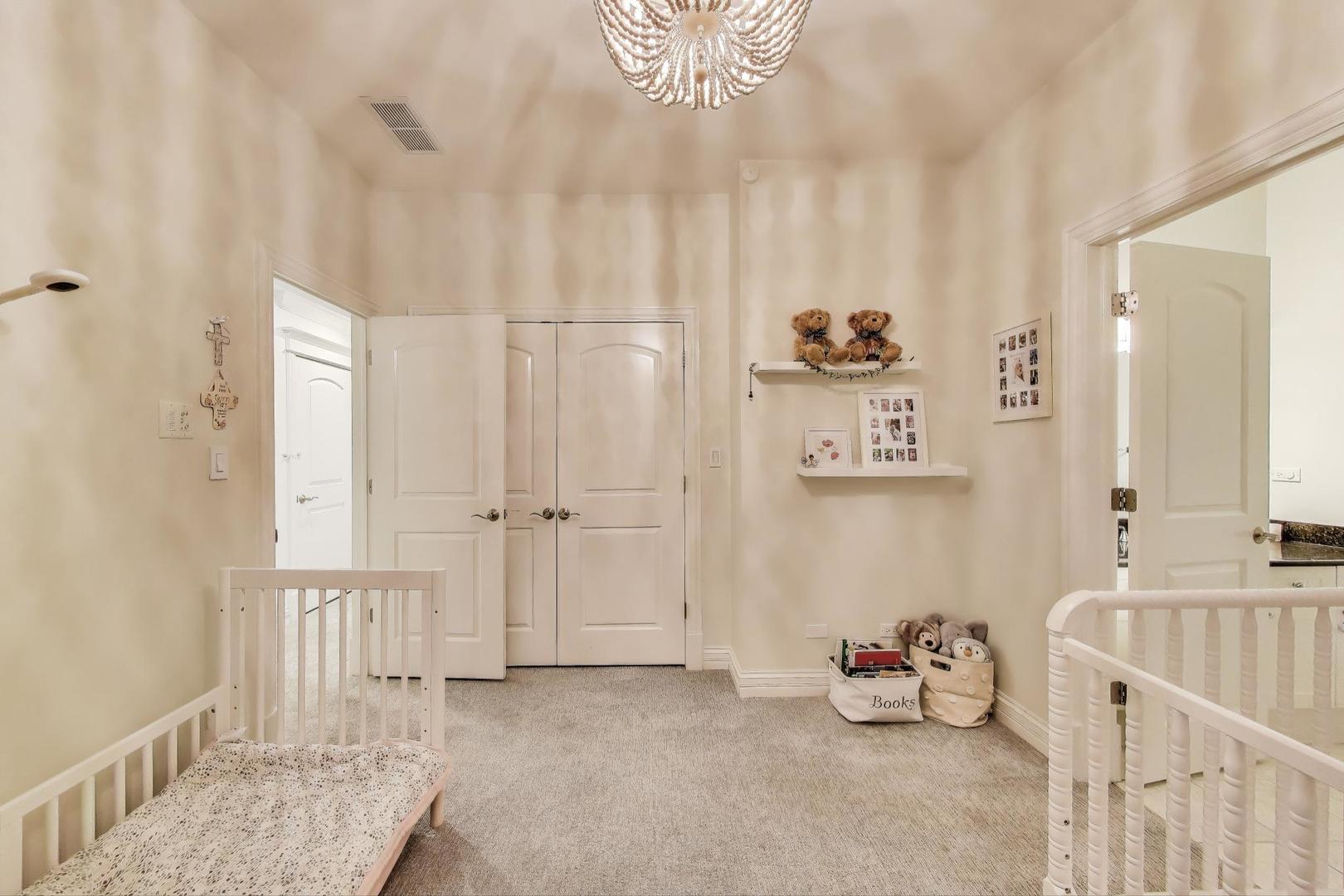 3555 N Marshfield Avenue Unit: 1