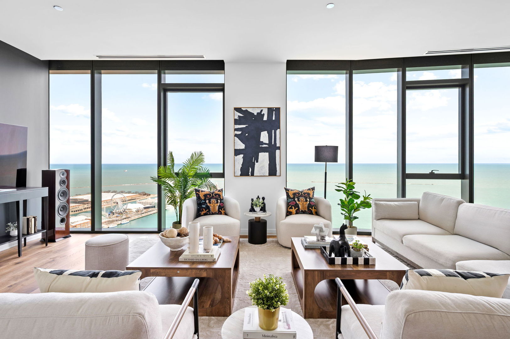 211 N Harbor Drive Unit: 4602