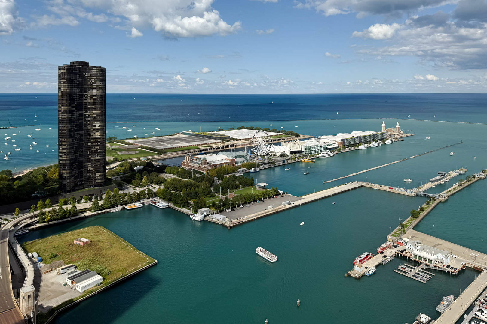 211 N Harbor Drive Unit: 4602