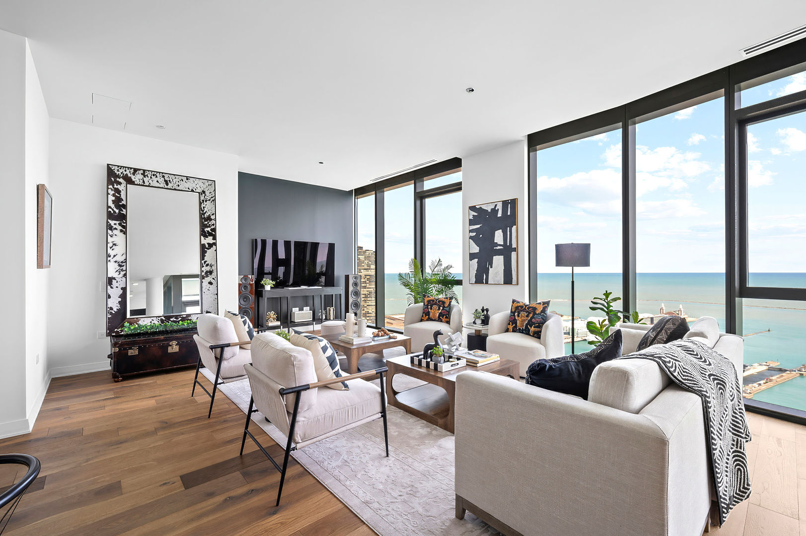 211 N Harbor Drive Unit: 4602