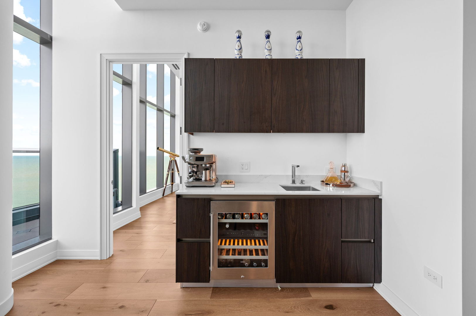 211 N Harbor Drive Unit: 4602