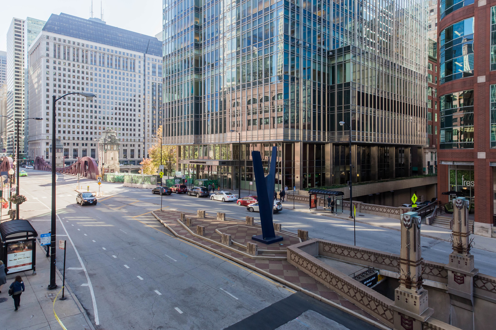 345 N LASALLE Drive Unit: 208