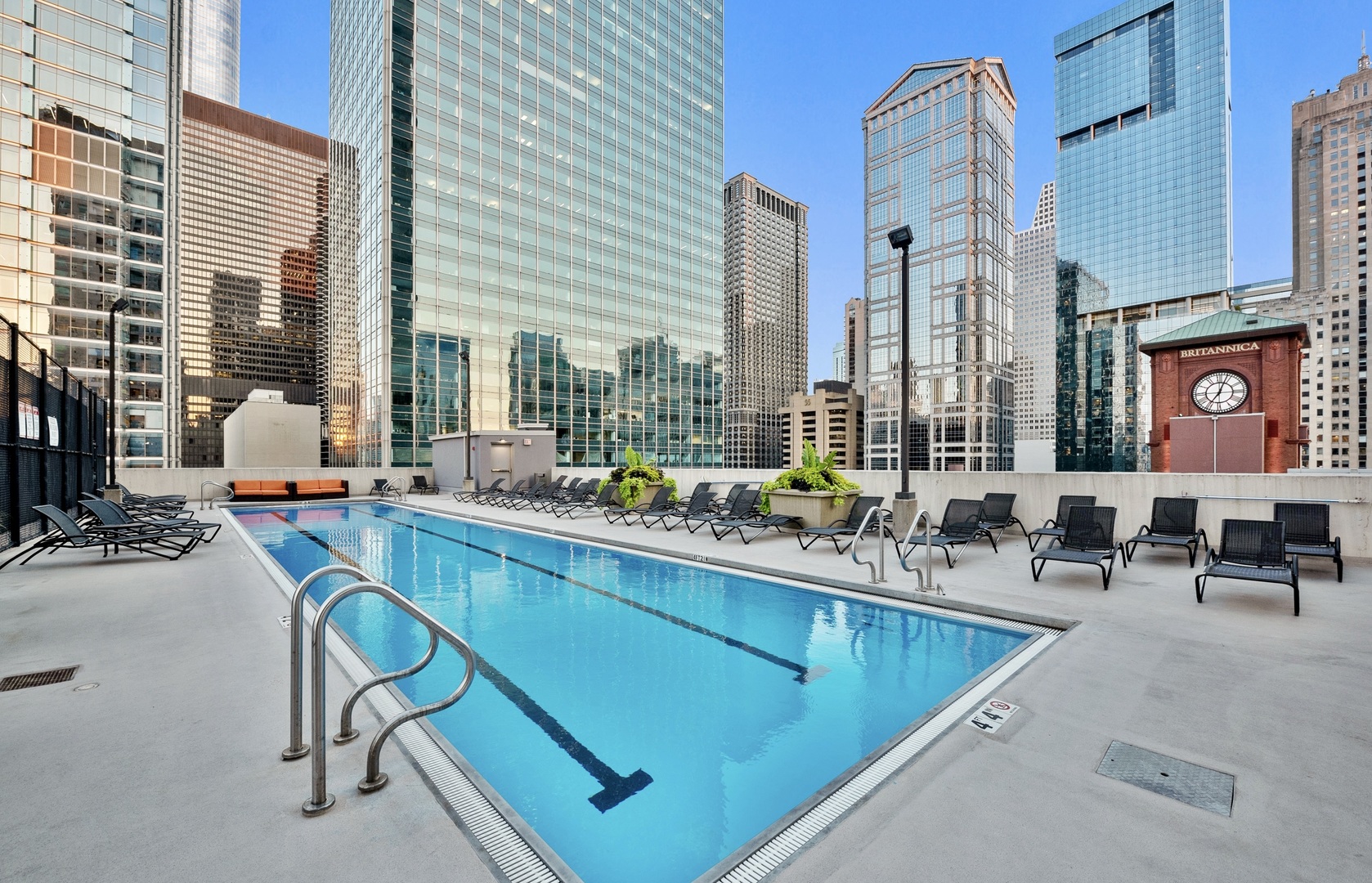 345 N LASALLE Drive Unit: 208