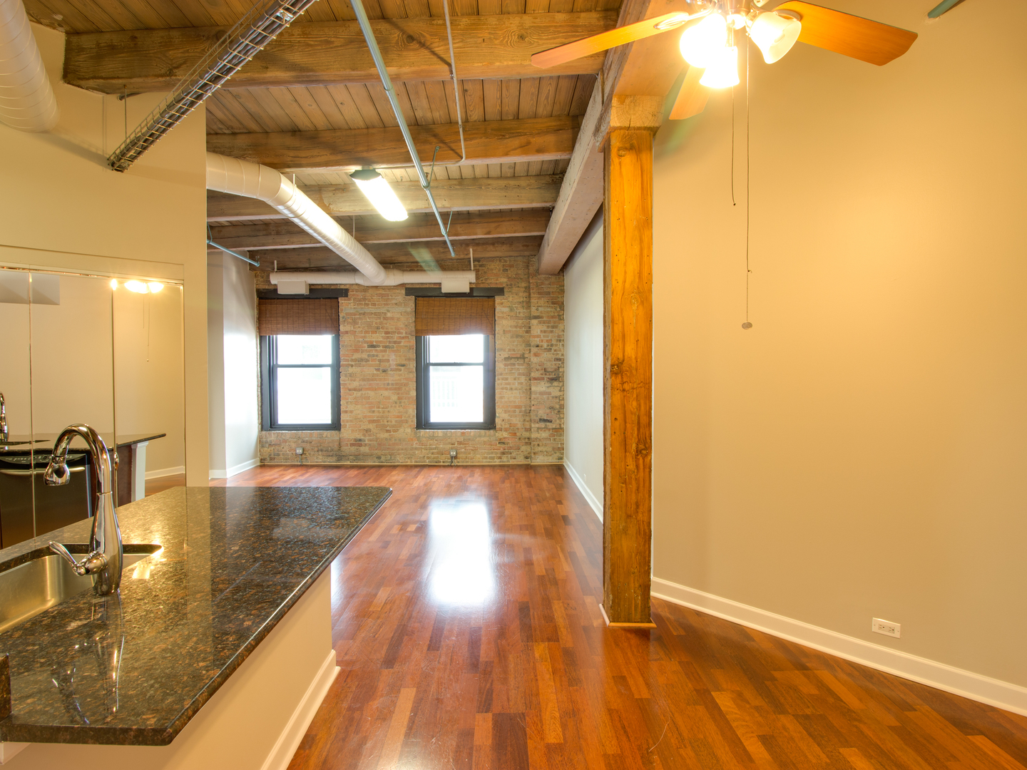 225 W Huron Street Unit: 619