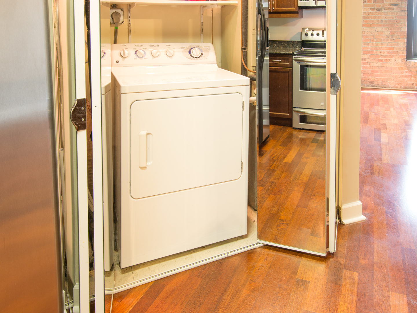 225 W Huron Street Unit: 619