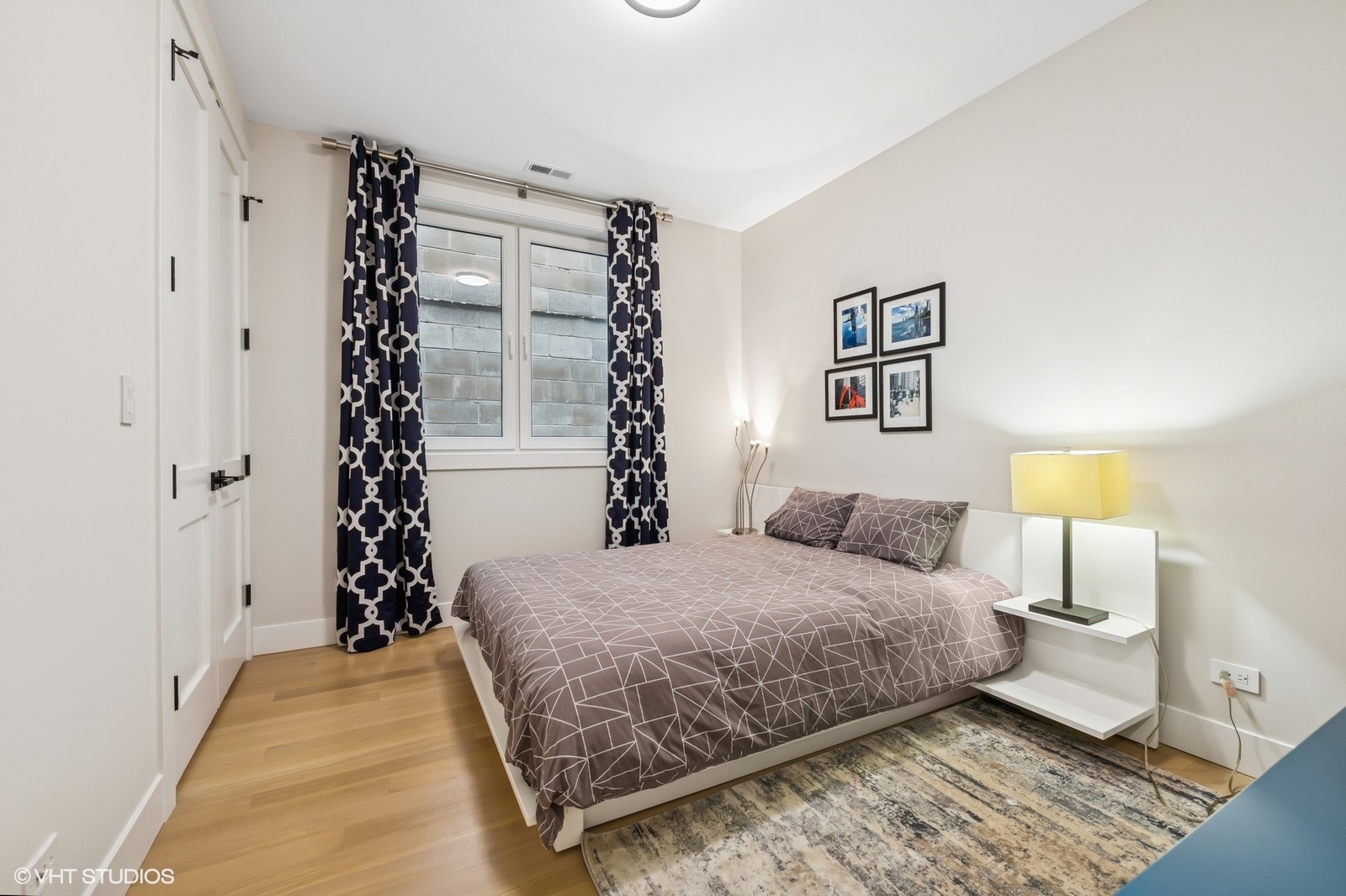 2149 W Belmont Avenue Unit: 2E