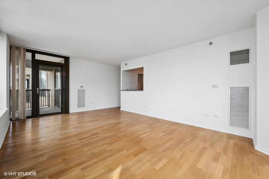 400 N La Salle Drive Unit: 4208