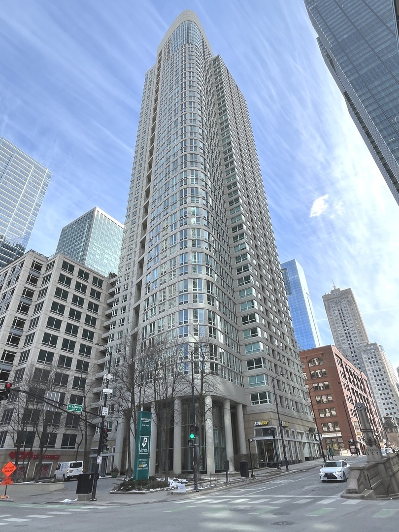 345 N LaSalle Drive Unit: 509