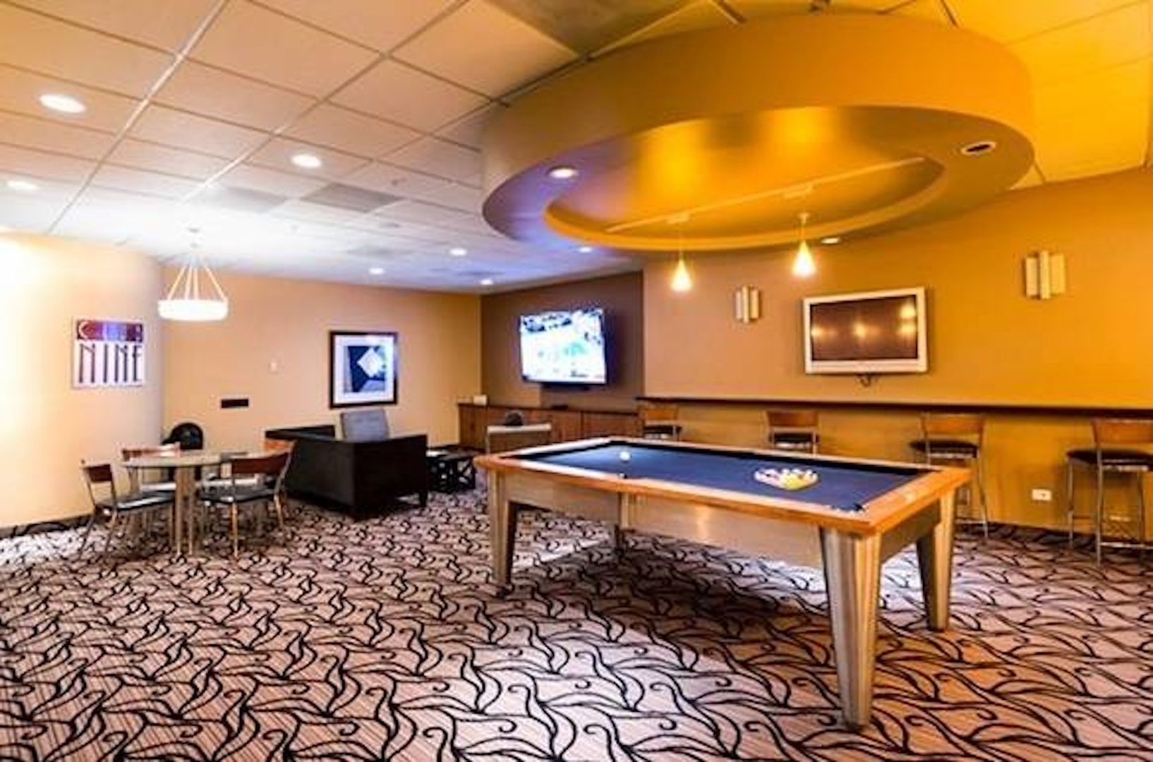 545 N Dearborn Street Unit: 1309