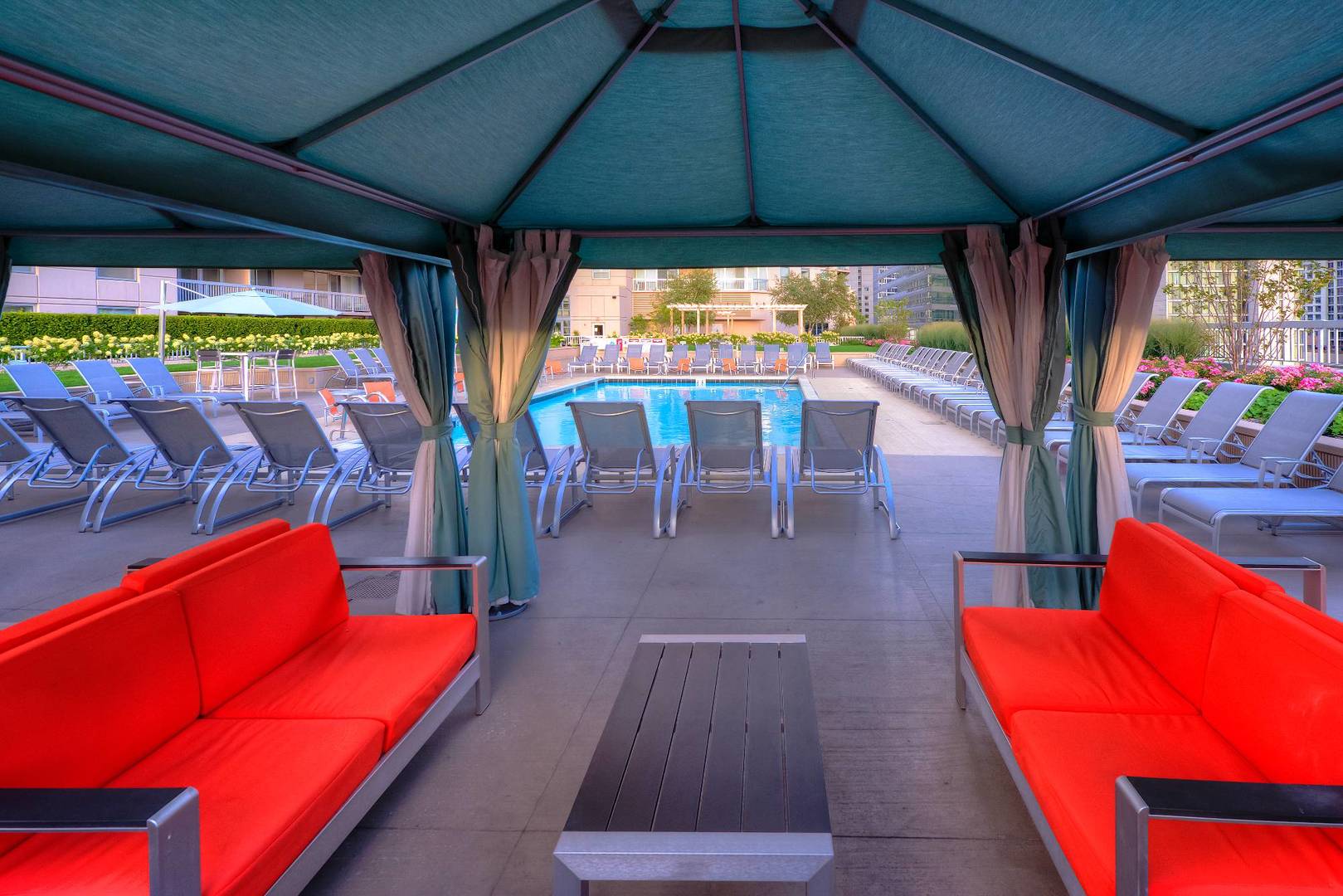 545 N Dearborn Street Unit: 1309