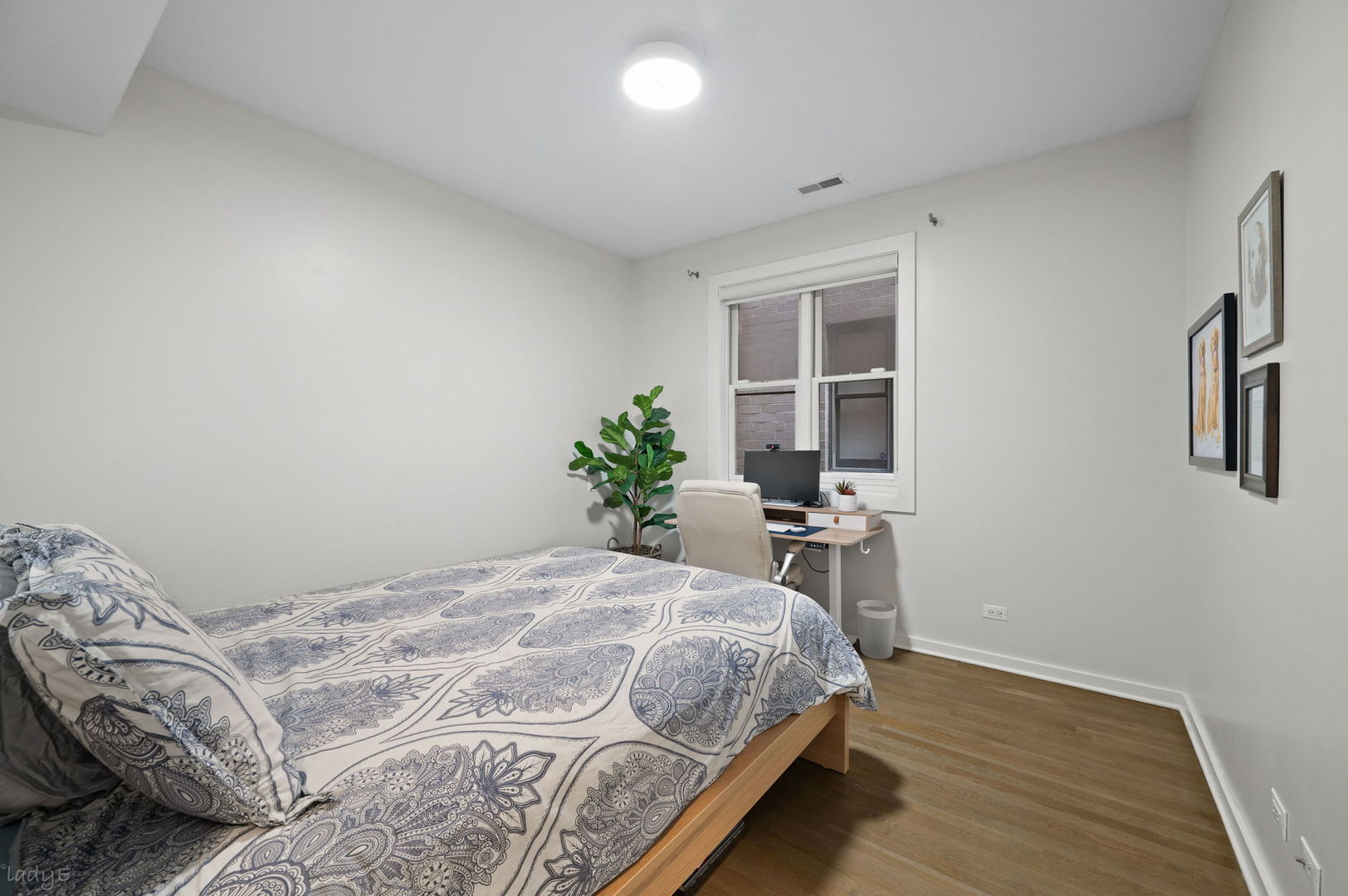 689 N Peoria Street Unit: 2S