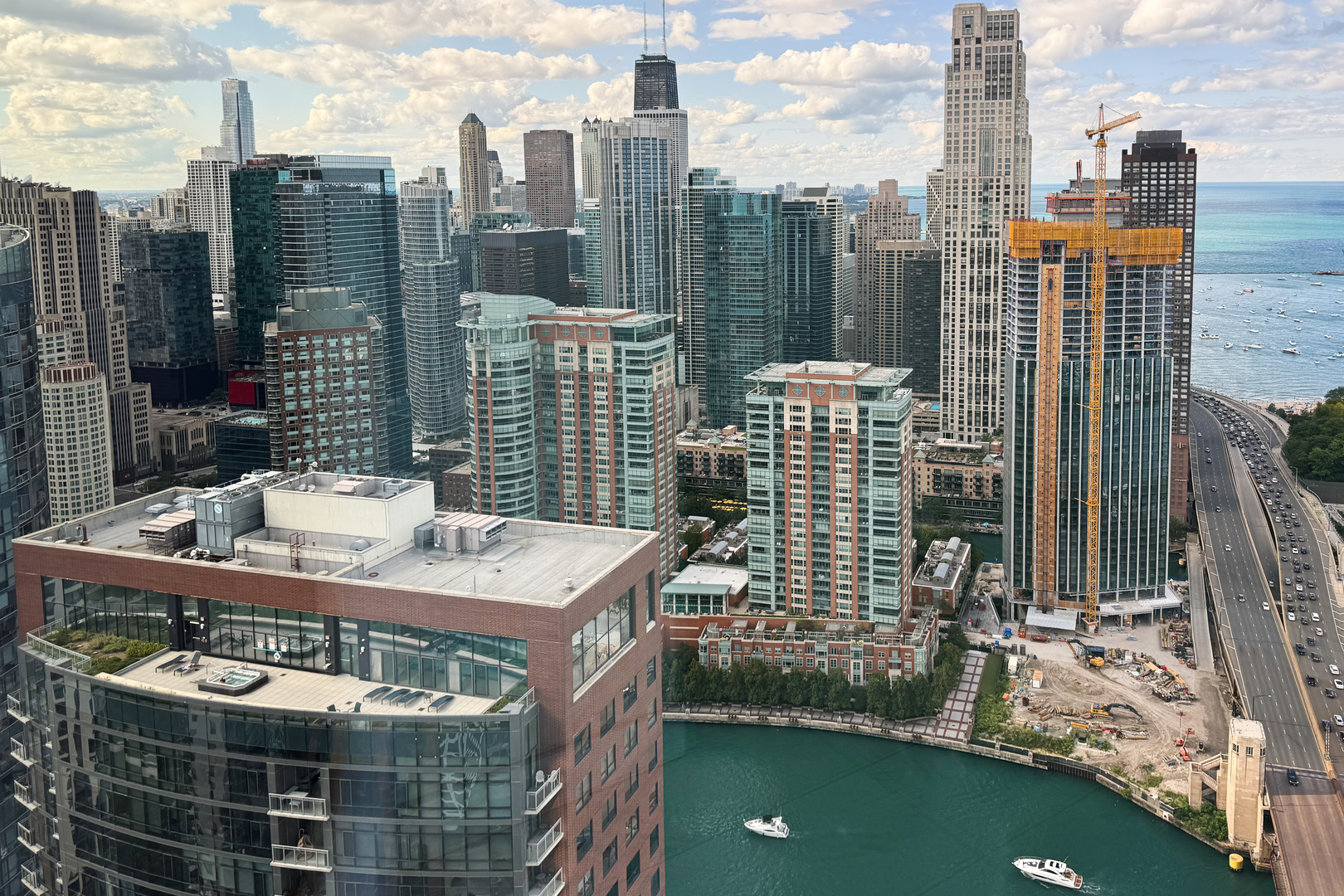 211 N Harbor Drive Unit: 4602
