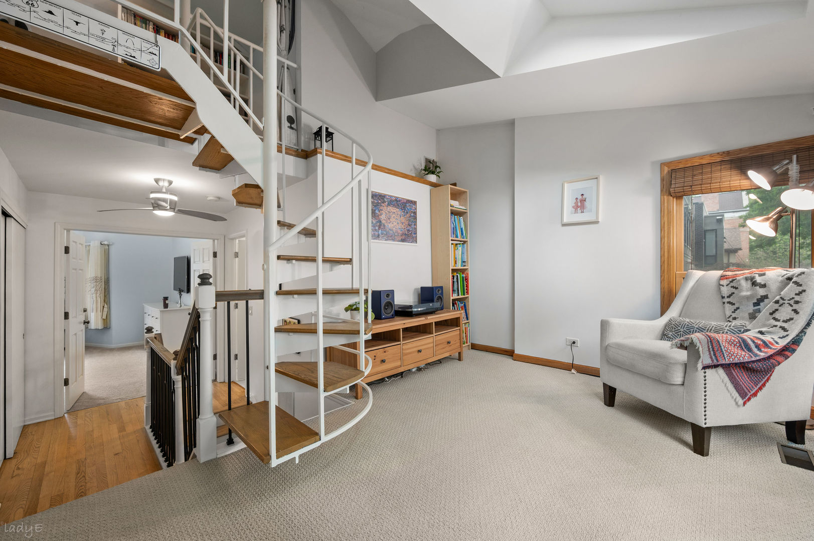 1881 N Maud Avenue Unit: 1881
